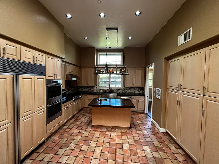 2357 Brookshire Ln — Photo 20