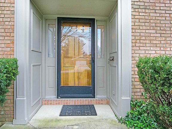 3rd image of 52689 Brandel Ave