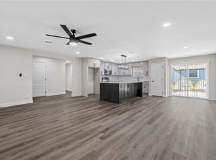301 S Pierce St, Mc Gregor, TX 76657