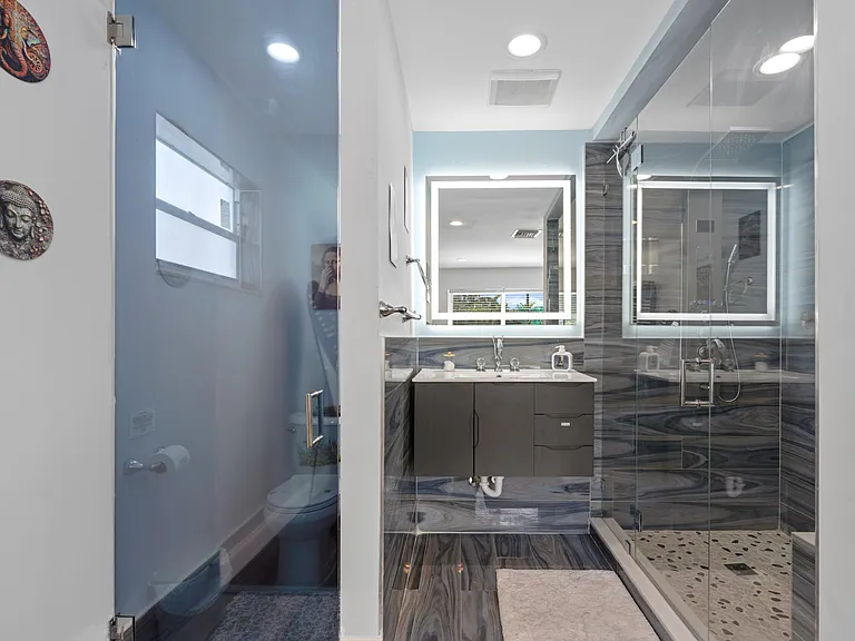 3705 NE 16th Ave — Photo 14