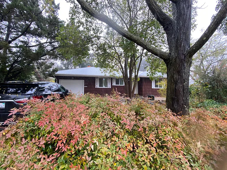 1312 Tulane Dr — Photo 1