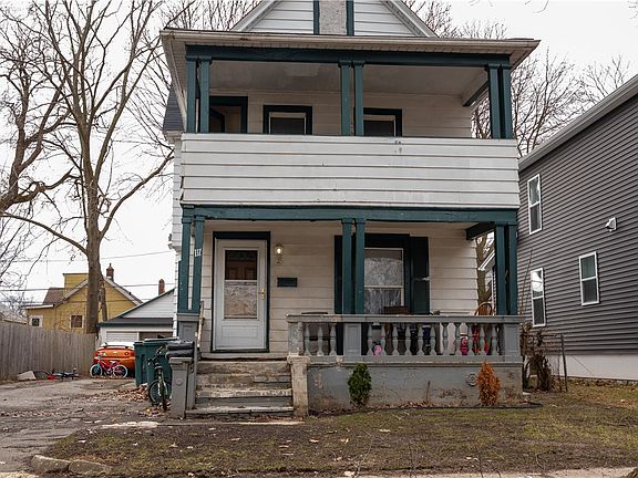 2nd image of 111 Superior St