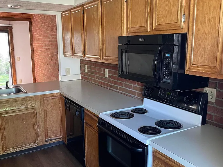 6378 Chippenhook Ct — Photo 11