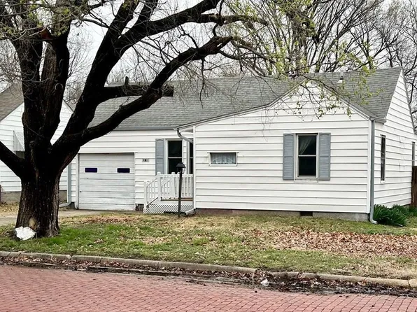 309 Katy Ave, Parsons, KS 67357