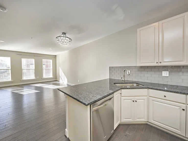 256 Bluemont Branch Ter SE — Photo 15