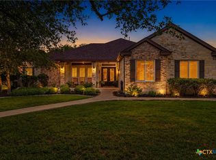 107 W Majestic Oak Ln, Georgetown, TX 78633