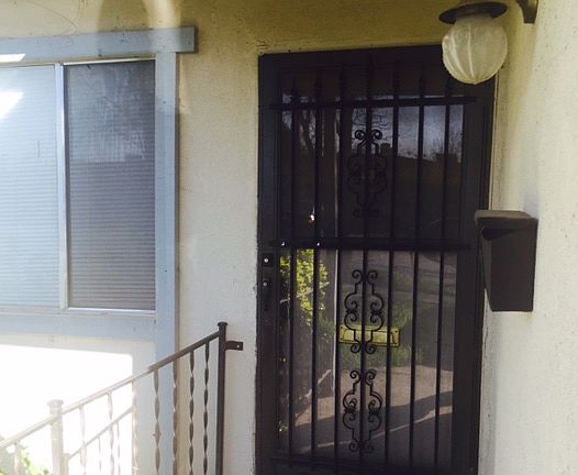3rd image of 3158 Sacramento Dr