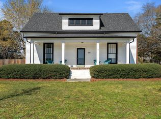 1310 S 8th St, Lillington, NC 27546