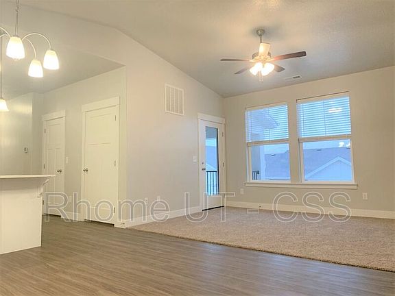 4th image of 1807 W Eaglewood Dr #O302