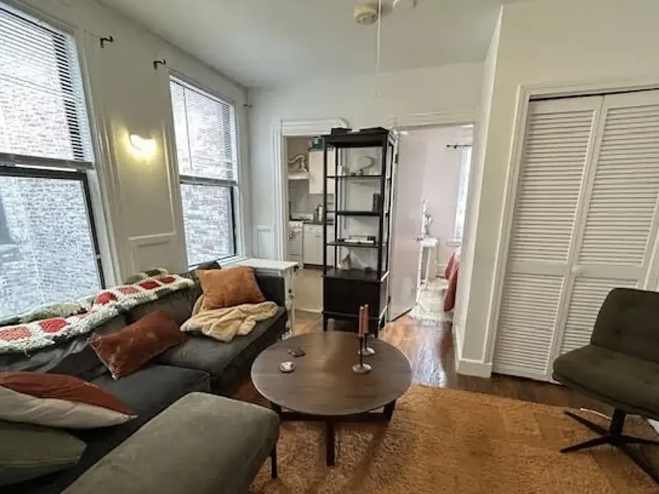 100 Myrtle St #8