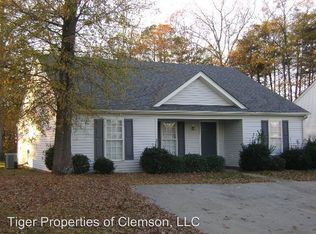 104 Water Oak Ln, Central, SC 29630