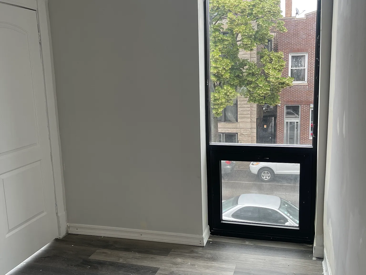 2 bed, $2,400 — Photo 4