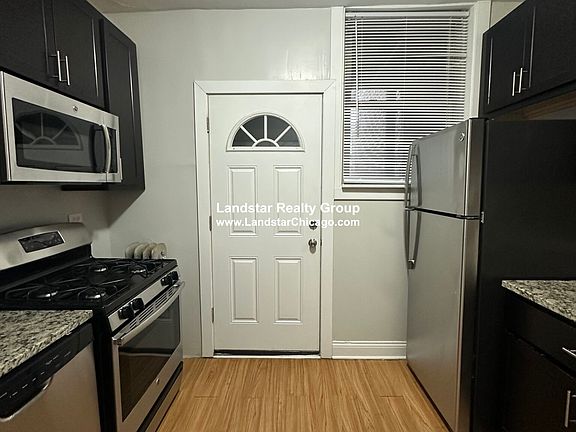3rd image of 5632 N Ashland Ave #2