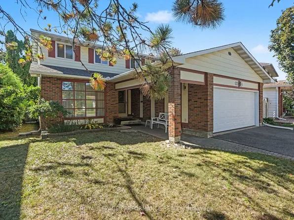 6284 Sundown Cres, Ottawa, ON K1C 1C7