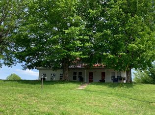 1144 Sulphur Creek Rd, Burkesville, KY 42717