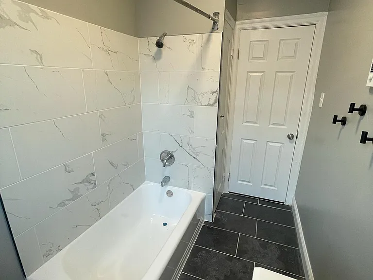 5750 Rising Sun Ave #2A — Photo 13