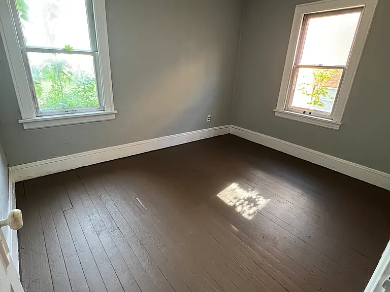 1742 Ford Ave #1 — Photo 8