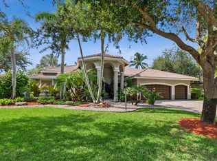 10618 NW 69th St, Parkland, FL 33076