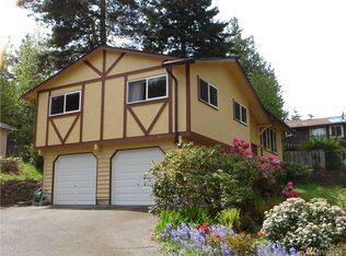 1717 N 105th St, Seattle, WA 98133