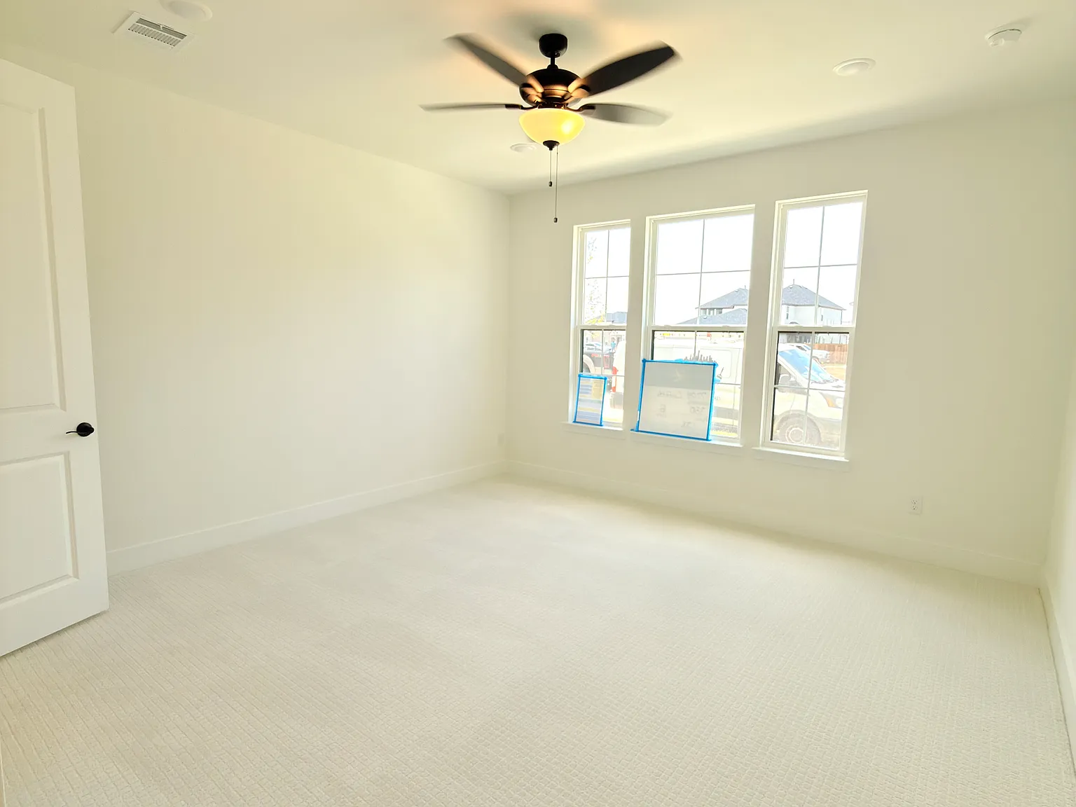 4 bed, 2530 sqft, $3,900 — Photo 4