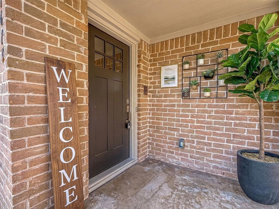 1st image of 1623 Cherry Ridge Dr