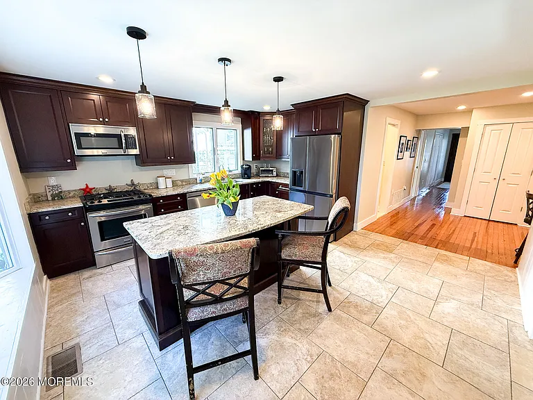25 Ocean Ave — Photo 14