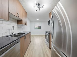 Lakewood Manor, Saskatoon, SK S7J 4G9