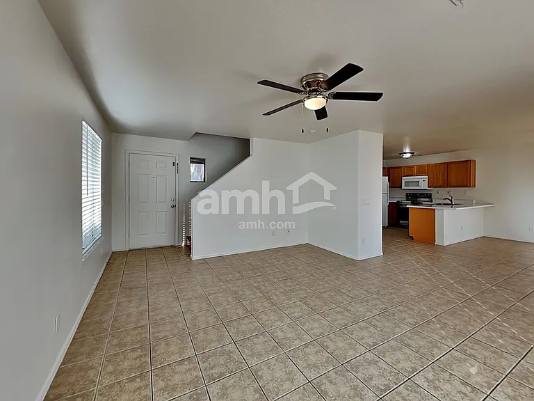 11019 E Arbor Ave — Photo 5