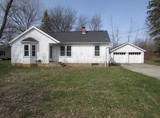 1767 N Huron Rd, Pinconning, MI 48650
