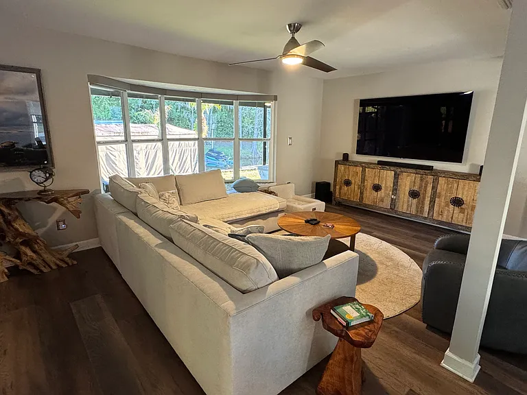 465 Mandalay Rd — Photo 9