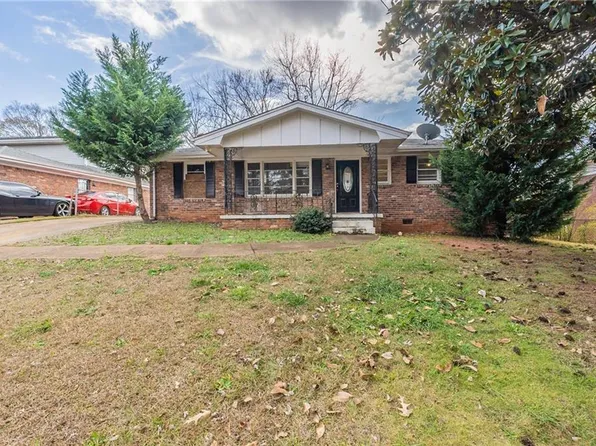 1382 Georgia Ave, East Pt, GA 30344
