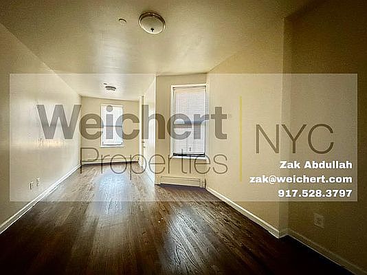 2nd image of 967 Putnam Ave APT 3R