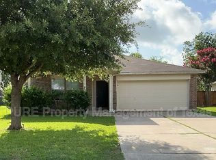 210 Delby St, Hutto, TX 78634