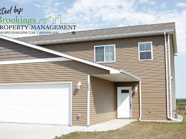 502 W 5th St, Volga, SD 57071