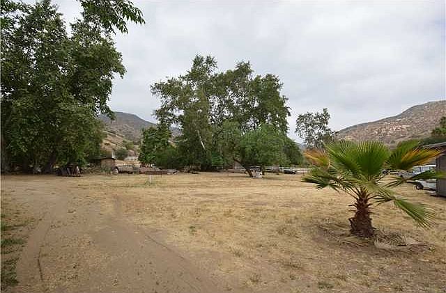 2nd image of 1563 Harbison Canyon Rd