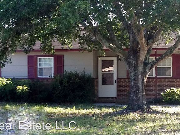 2nd image of 105 Redwood Ct