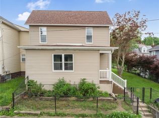 623 Chestnut St, Springdale, PA 15144