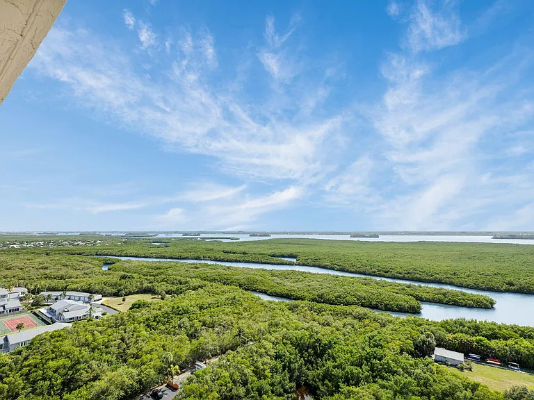 5049 N Highway A1A #1905 — Photo 34