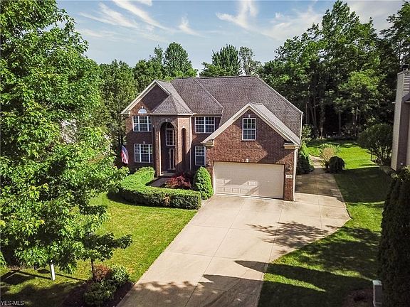 2nd image of 1156 Alexandria Ln
