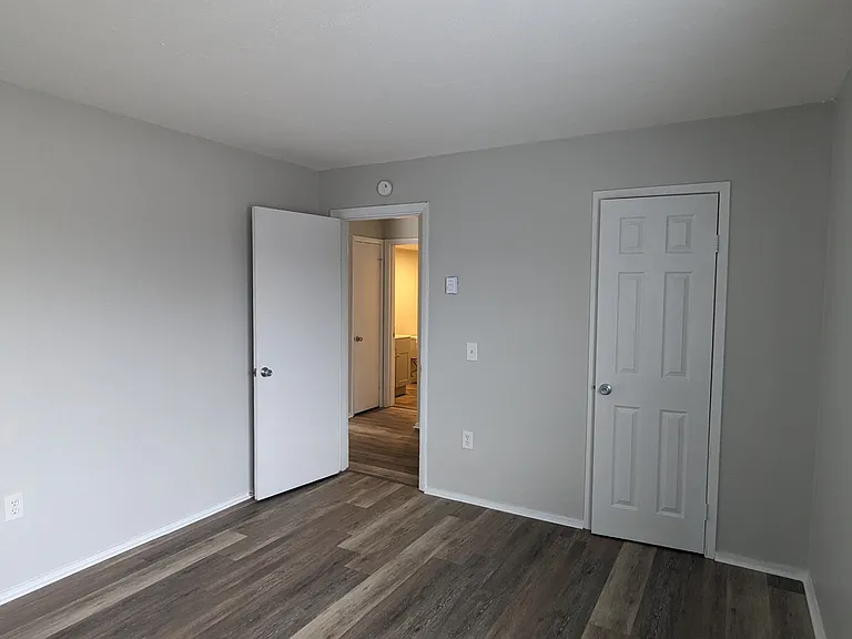 1615 Nottingham Ave #101 — Photo 16