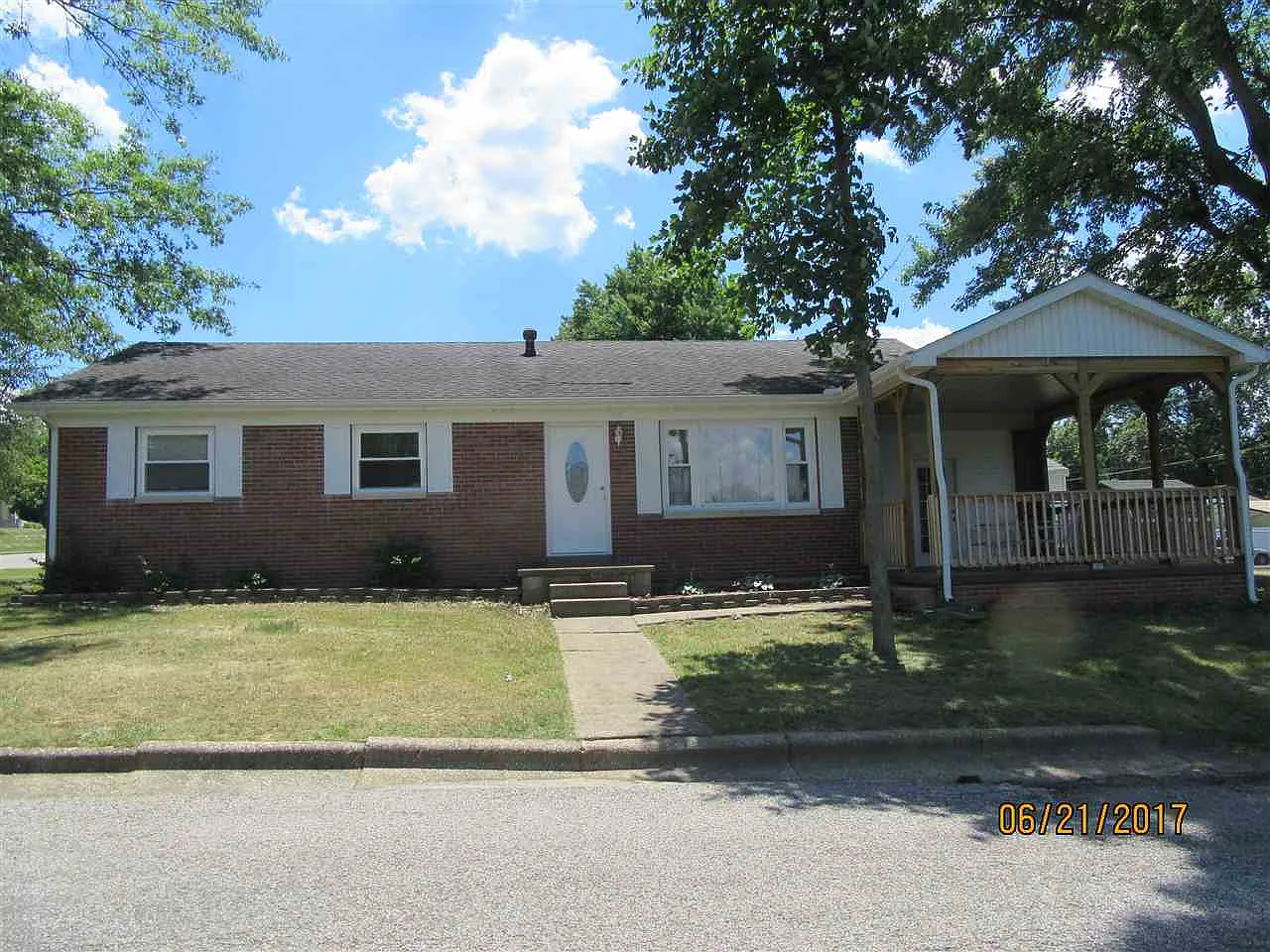 447 19th St photo 1