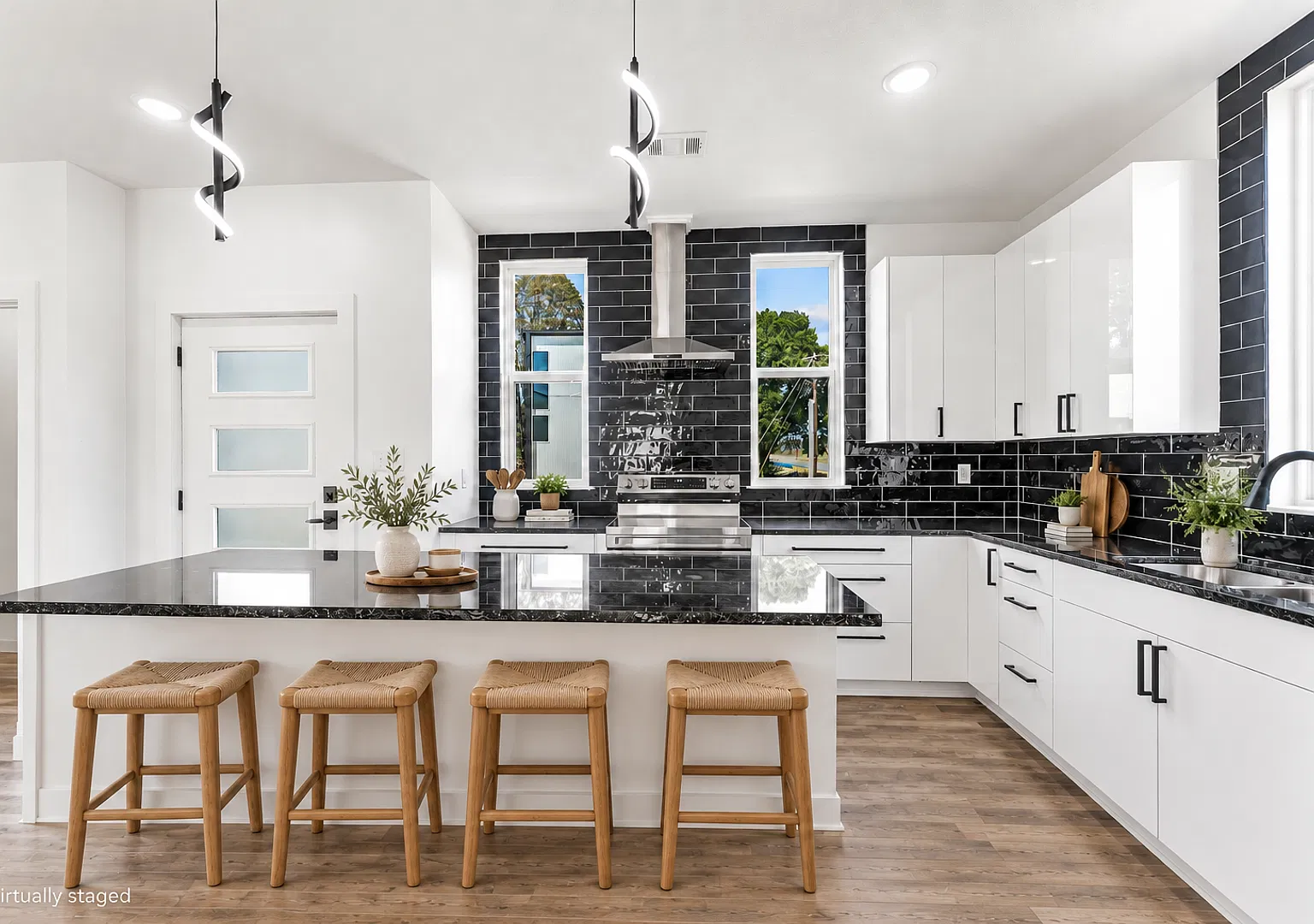Beautiful New Construction | Rogers — Photo 2