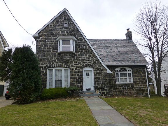 2nd image of 460 N Burgher Ave