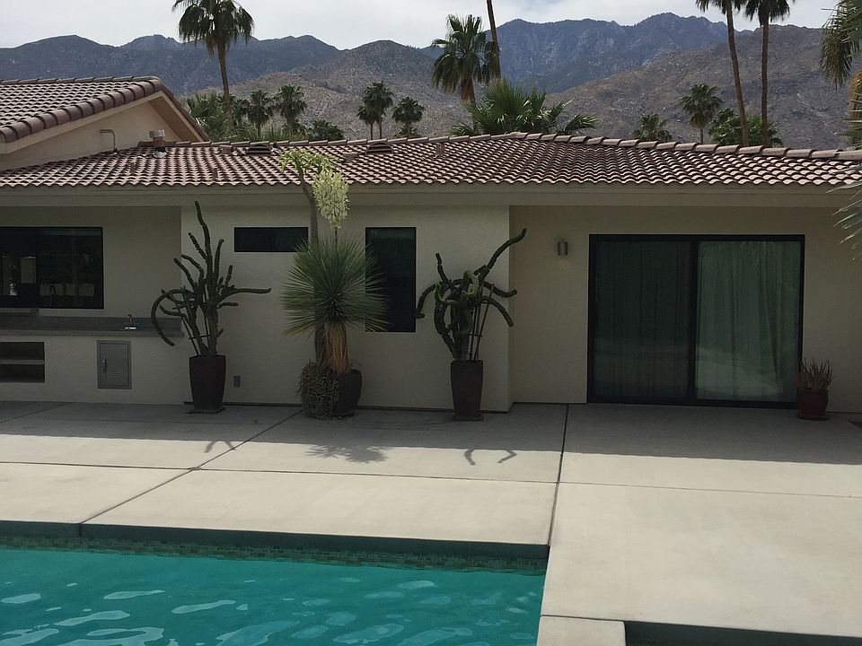 Mountain views/pool