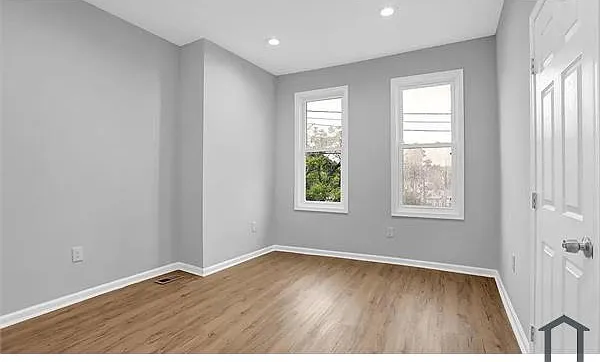 2234 W Fayette St — Photo 8