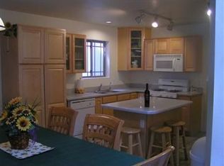 1873 W Camelot Dr, Flagstaff, AZ 86001