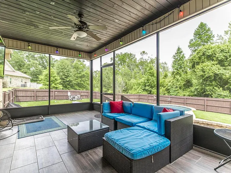 102 Scarlet Oak Way — Photo 32