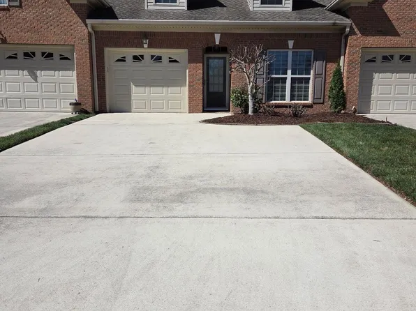 7699 Lenox Trace Dr, Hixson, TN 37343