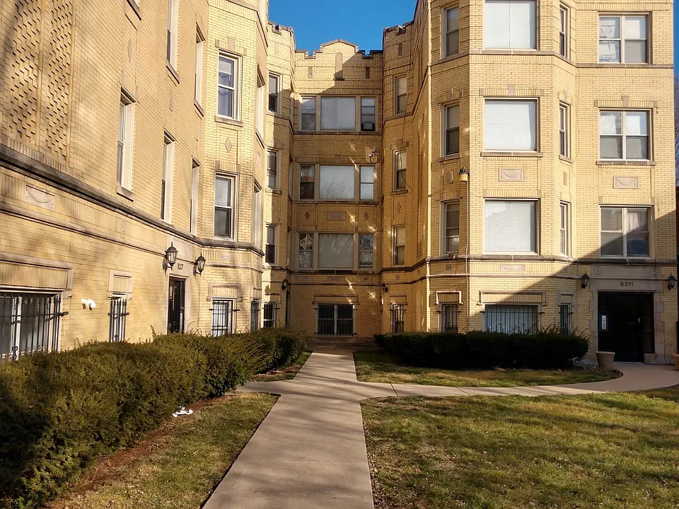 8307-11 S Ingleside Ave #1E