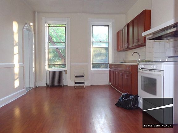 2nd image of 346 10th St #Three